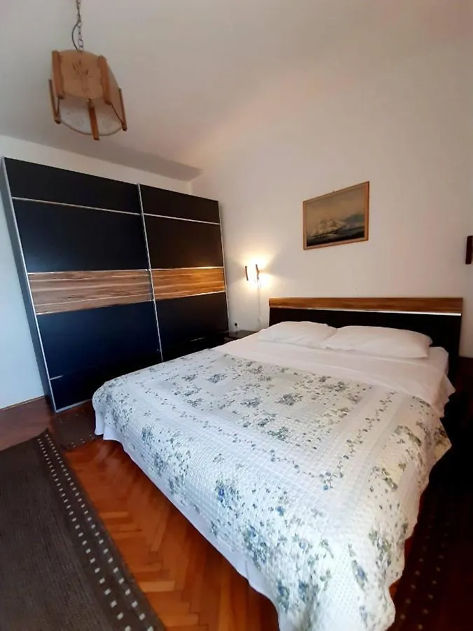 Apartment Riko - Accomodation 